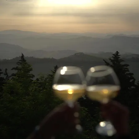 La Casa Nel Bosco Bed & Breakfast 4*