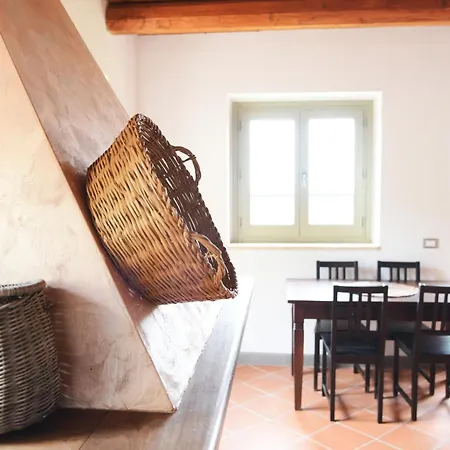 B&B La Casa Nel Bosco 리파트란소네