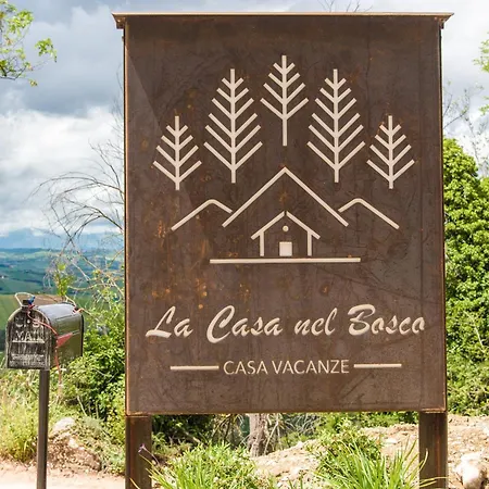 B&B La Casa Nel Bosco 리파트란소네