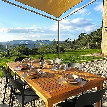 La Casa Nel Bosco فندق مبيت وإفطار 4*